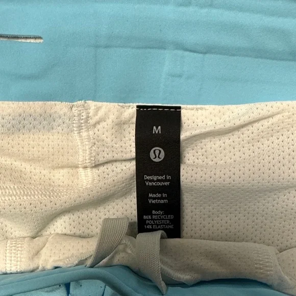 Men’s Light Blue Fast and Free Lined Running Short 5" - Picture 2 of 4